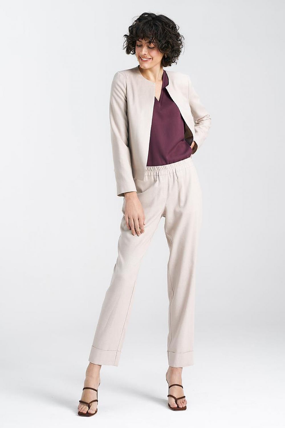 Blazer femme model 195461 Nife