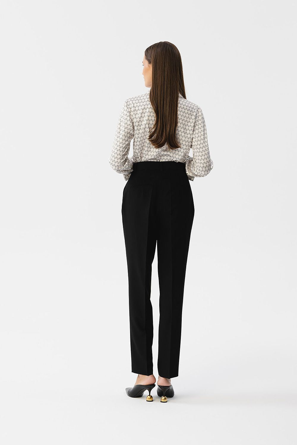Pantalon tailleur noir Alexandre de VidenaParis, coupe classique et chic, parfait pour toutes occasions.
