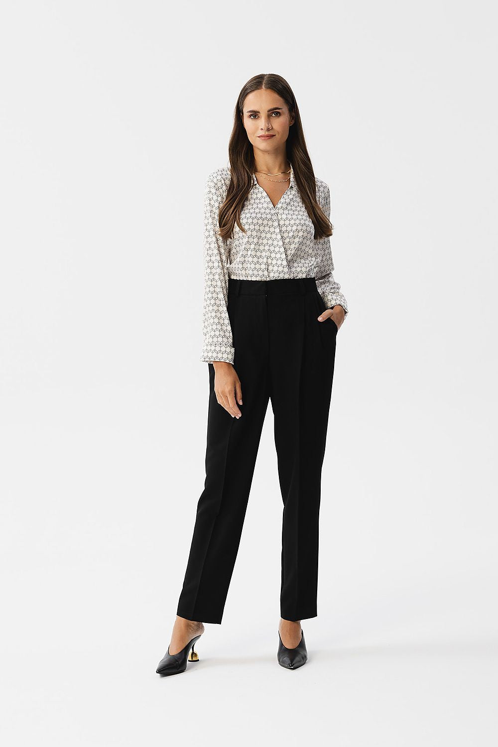 Pantalon tailleur noir Alexandre de VidenaParis, coupe classique et chic, parfait pour toutes occasions.